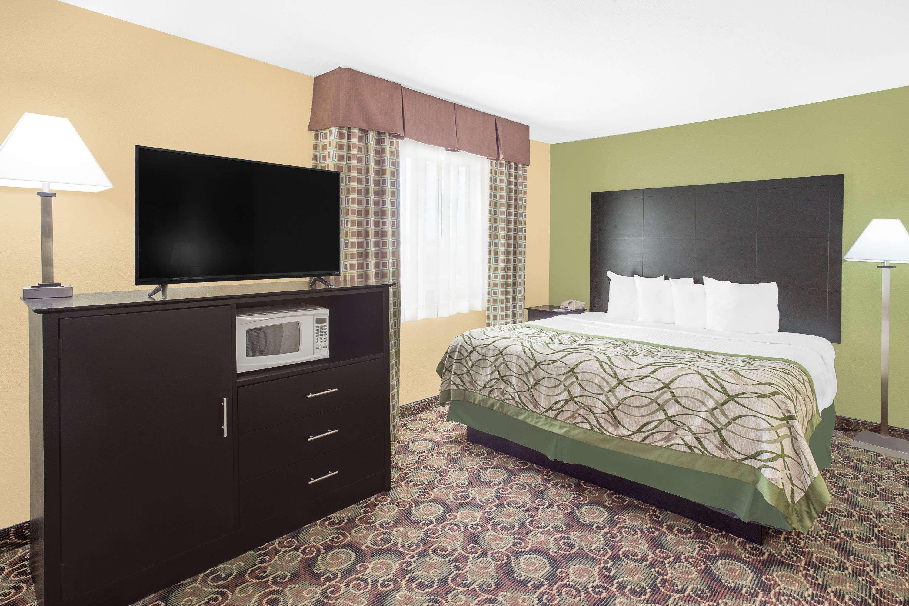 Baymont By Wyndham Holland Hotel Luaran gambar