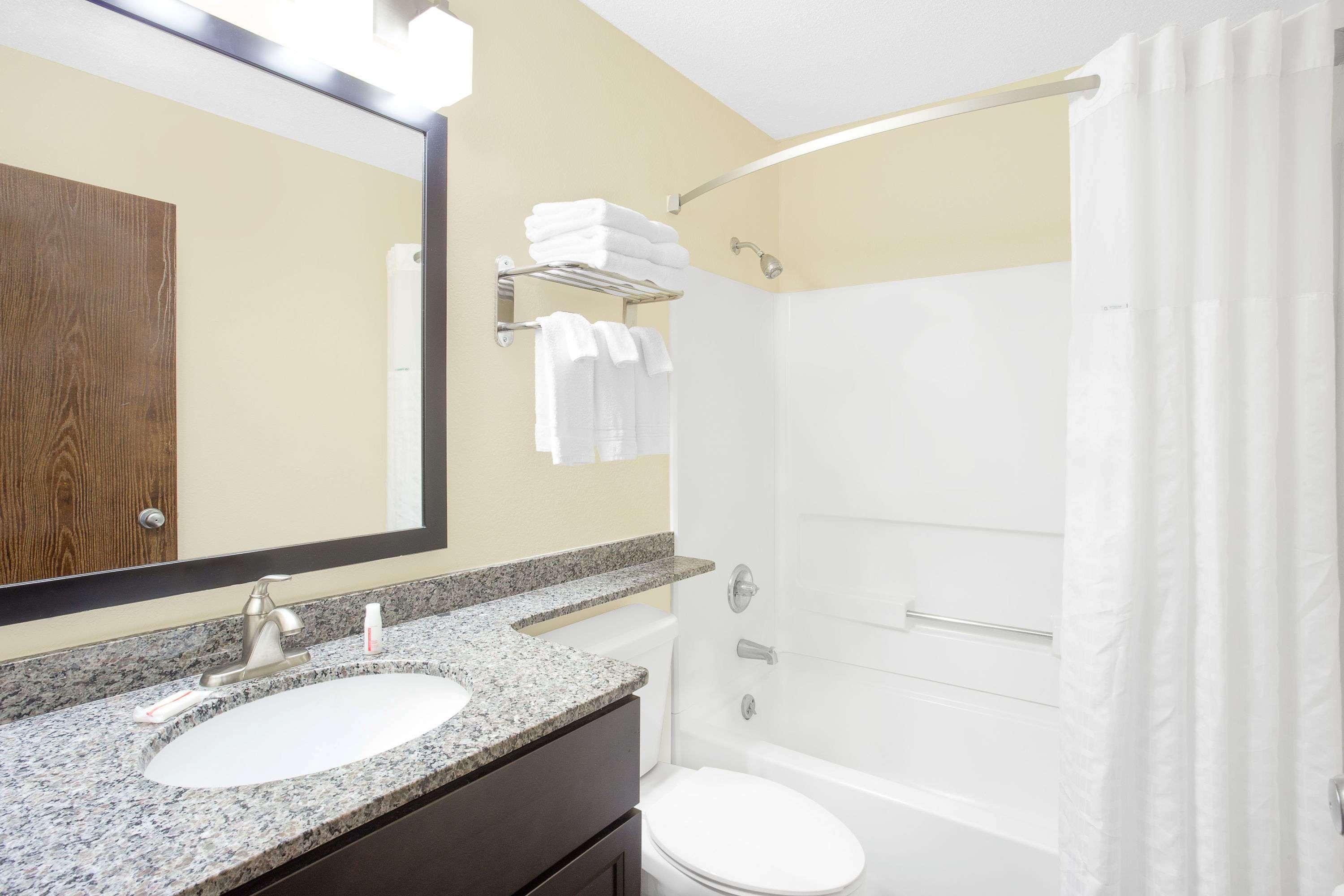Baymont By Wyndham Holland Hotel Luaran gambar